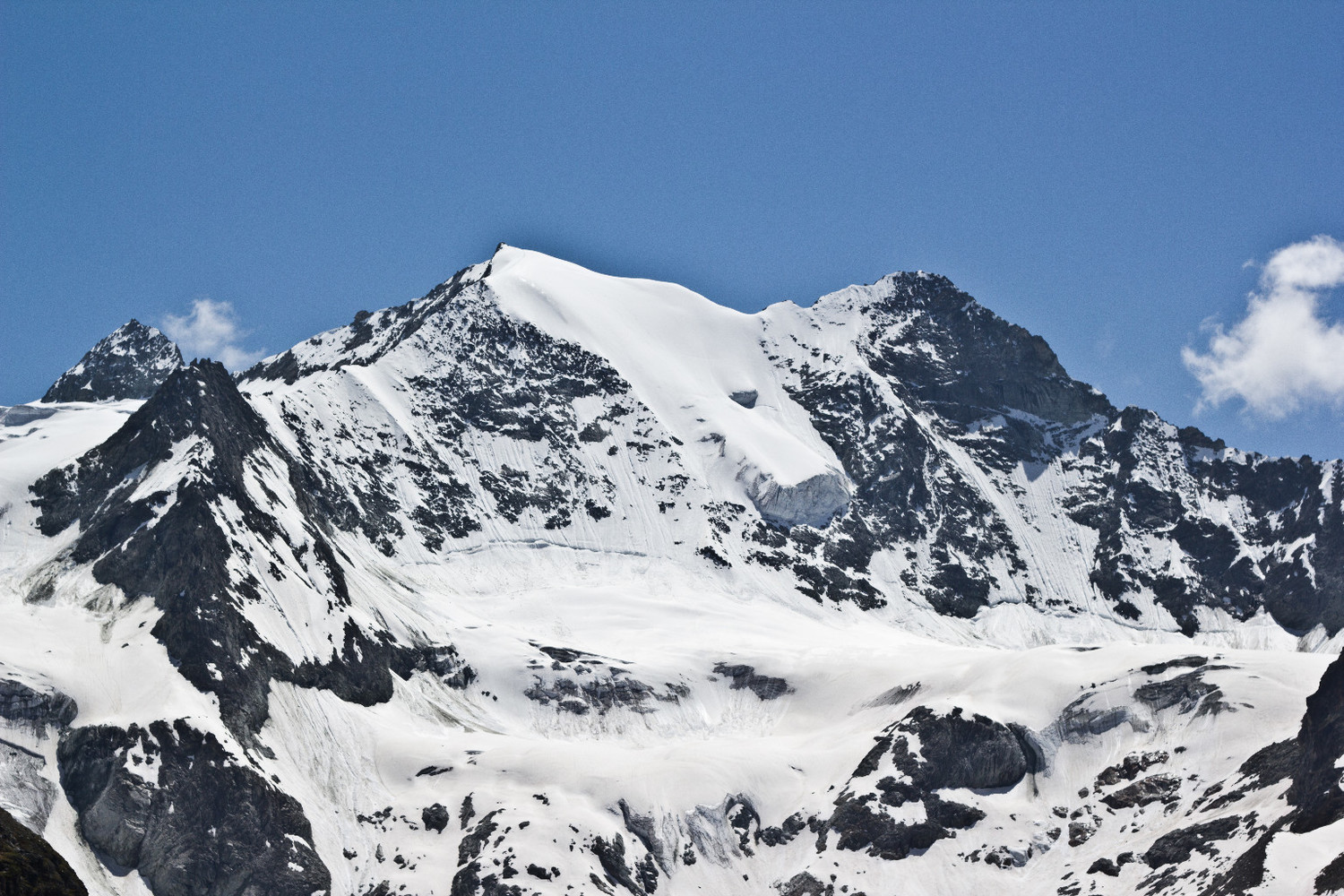 Face N de Mourti depuis la cabane
