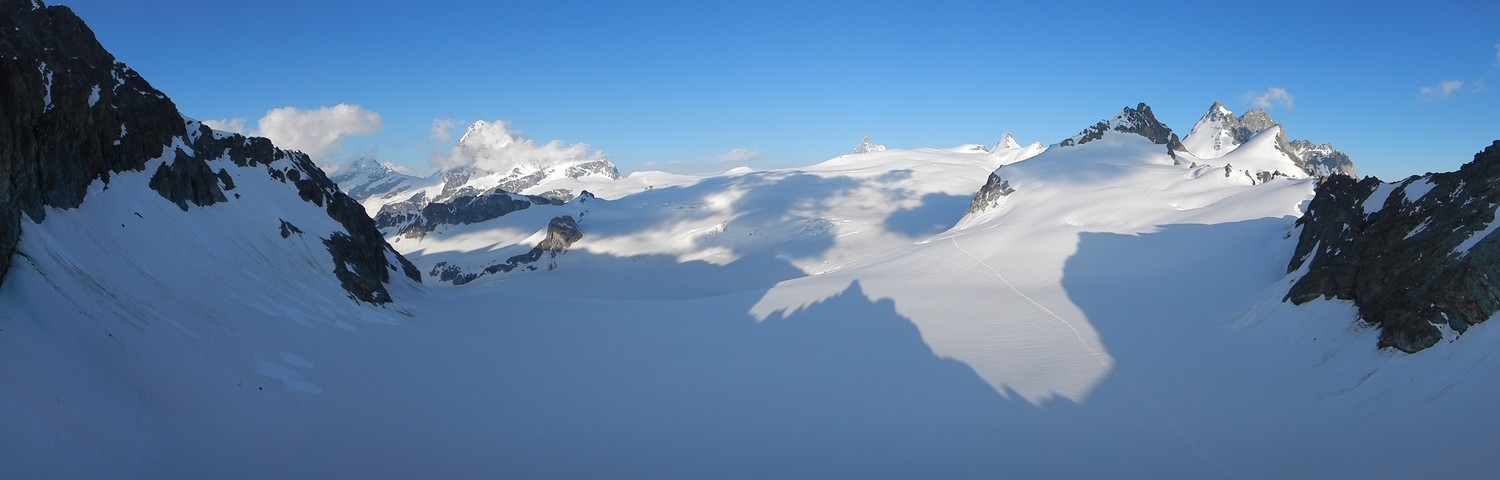 Panorama depuis la cabane Berthol