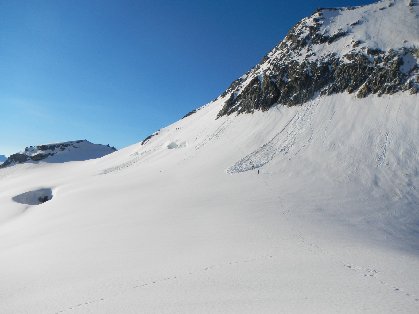 Traversée pour rejoindre la glacier de l'Aiguille