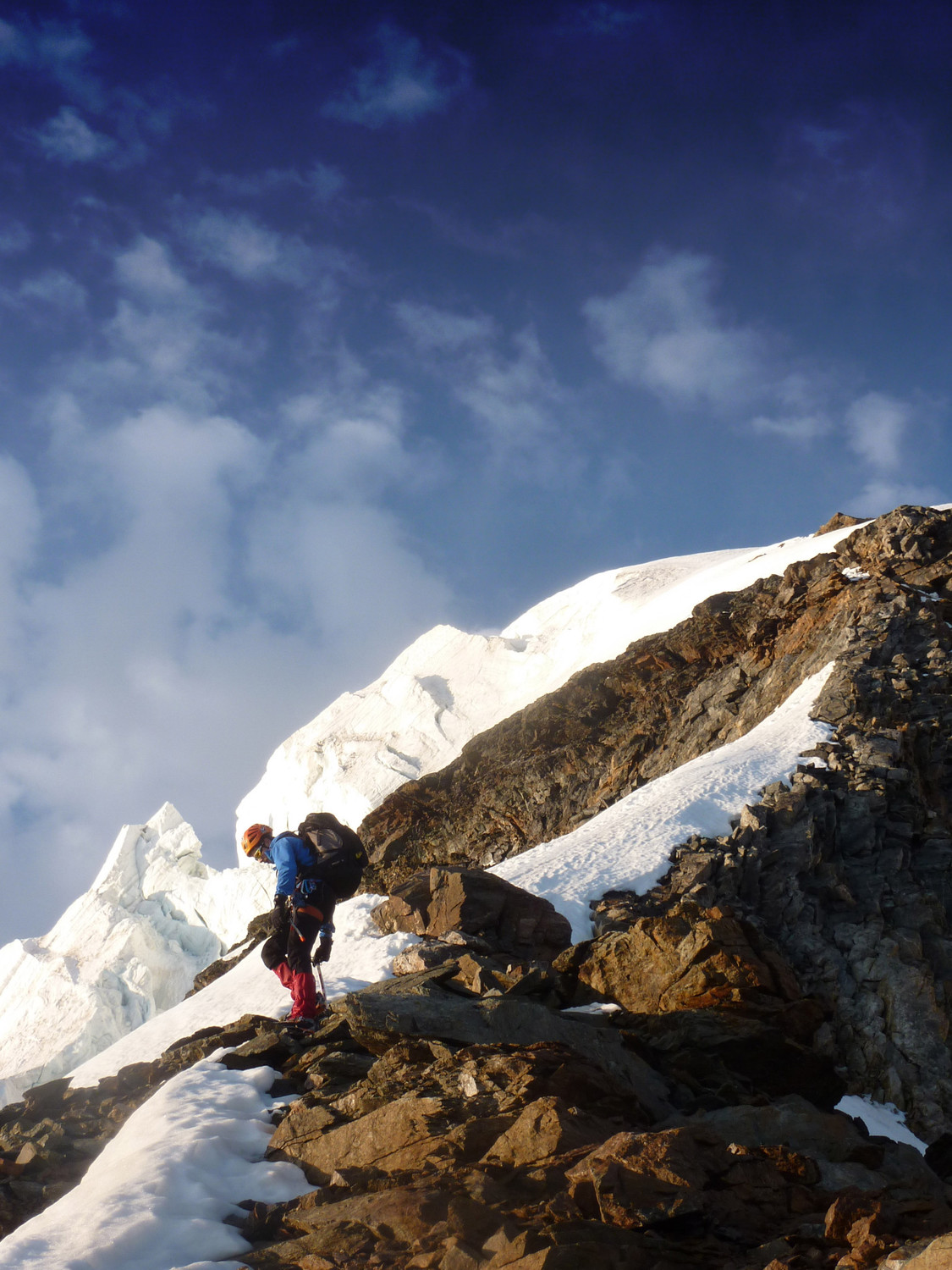 L'arête (avec les imposants séracs du Cambrena)
