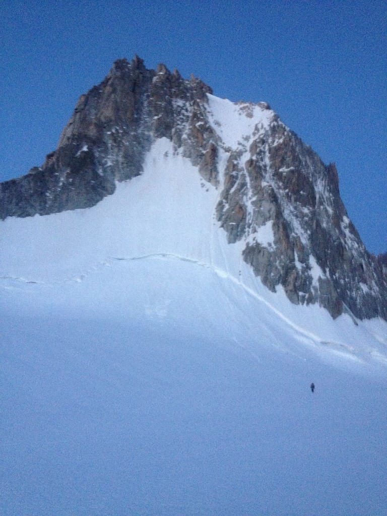 Déjà du monde dans la Face N de la Tour Ronde