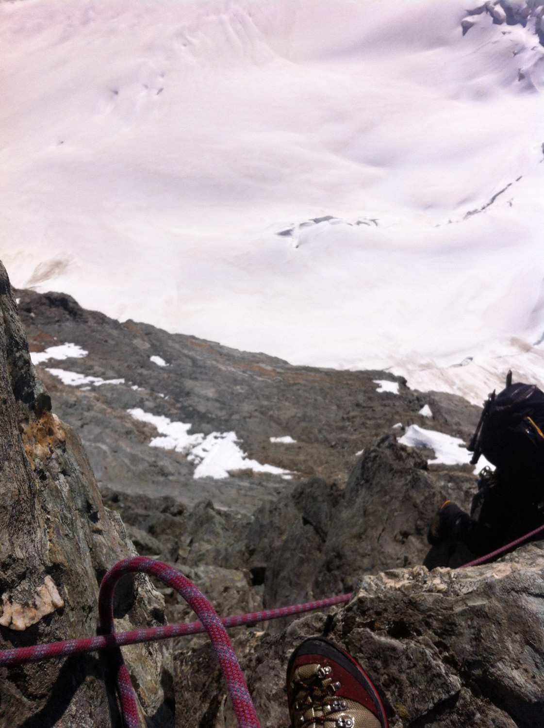 Vue plongeante sur le versant est