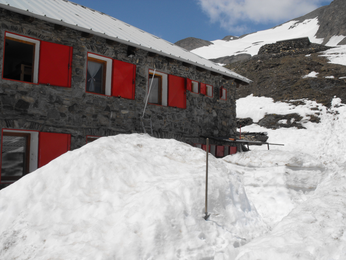 L'ingresso del rifugio Claudio e Bruno