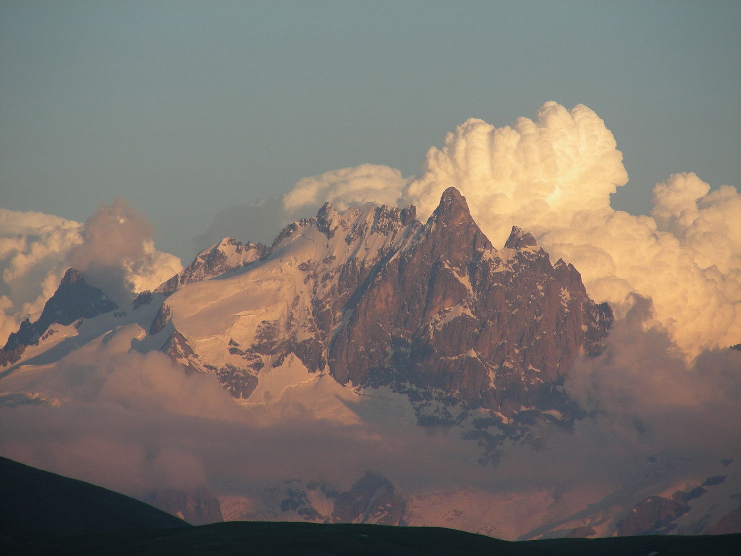 Coucher de soleil sur la face N de la Meije