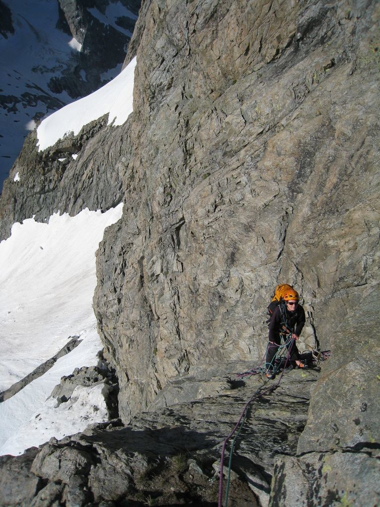 Premier relais en rive gauche de la gorge