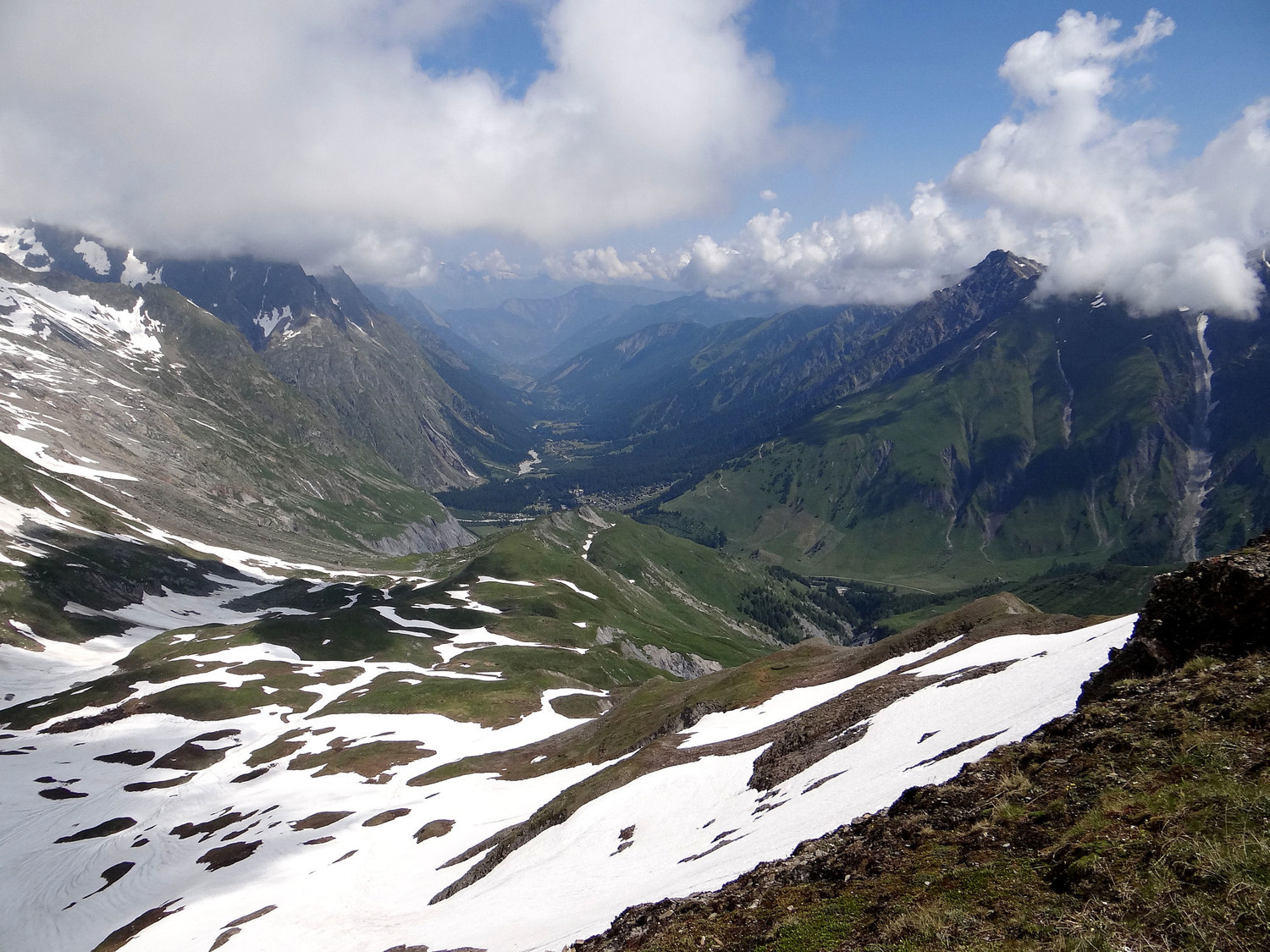 Depuis le Grand col Ferret, le versant suisse