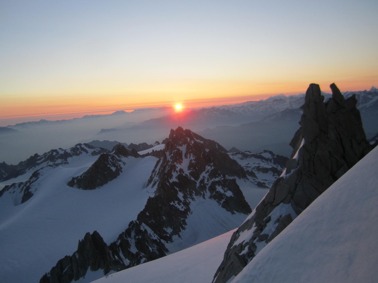 Le soleil viend de ce lever.....