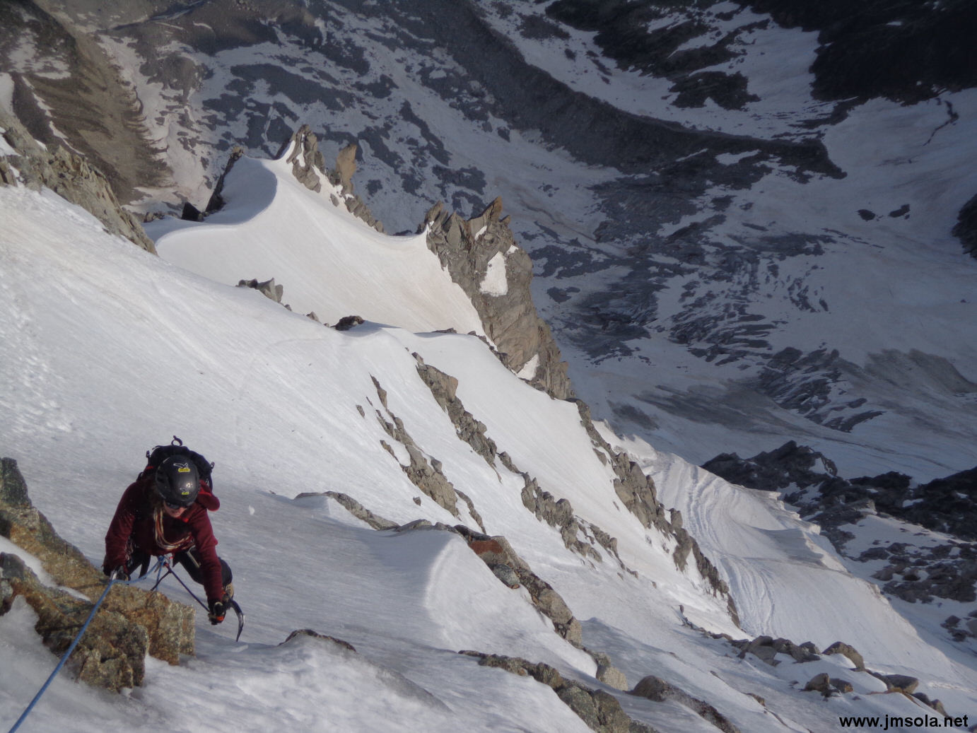 Sortie par la gauche: superbe mur de glace