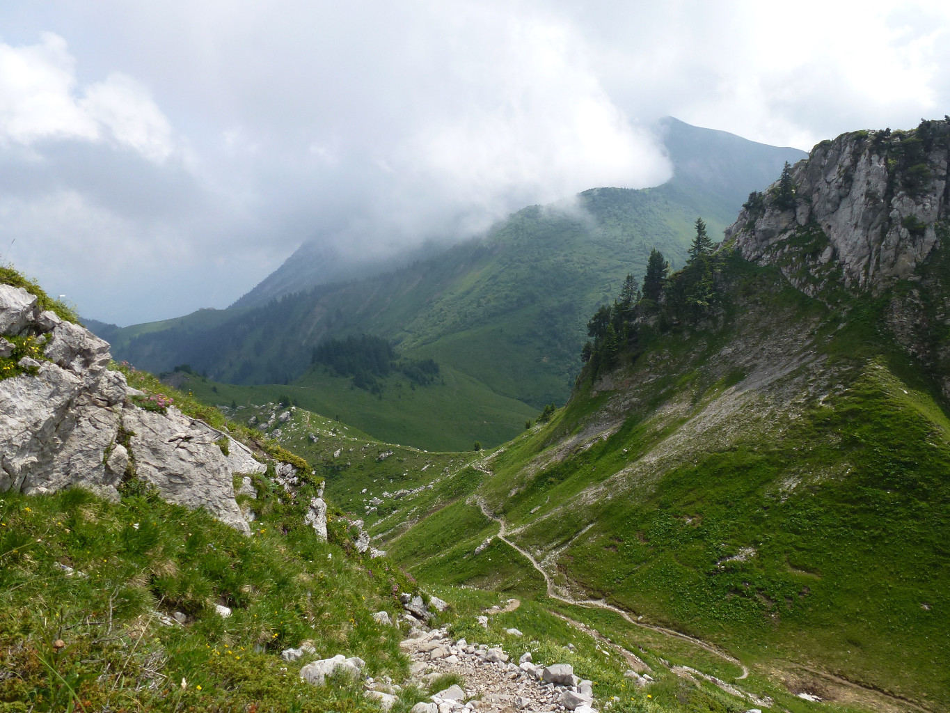 Col d'Orgeval au second plan