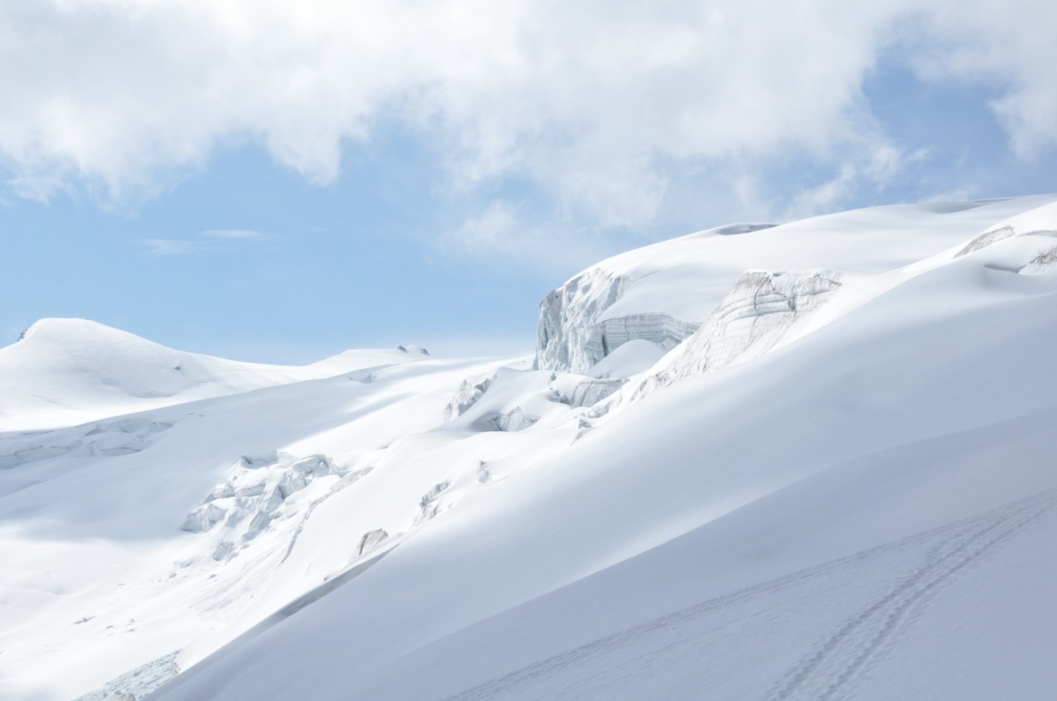 Le plateau supérieur du glacier de Moiry