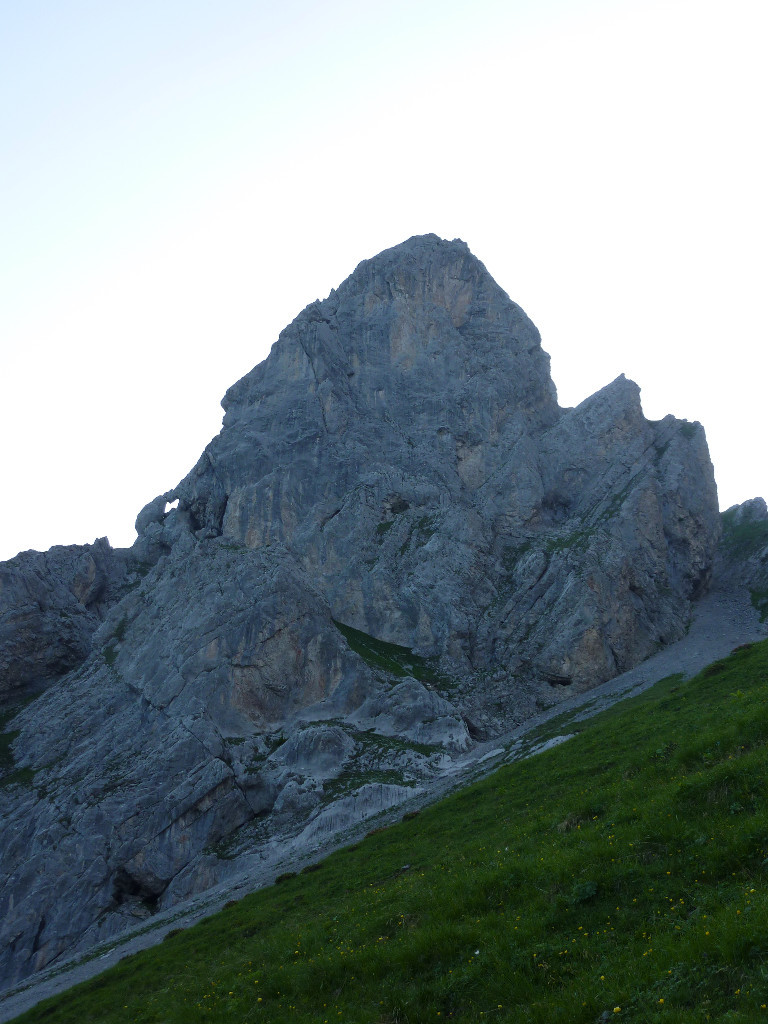 Le rocher à l'ombre du matin