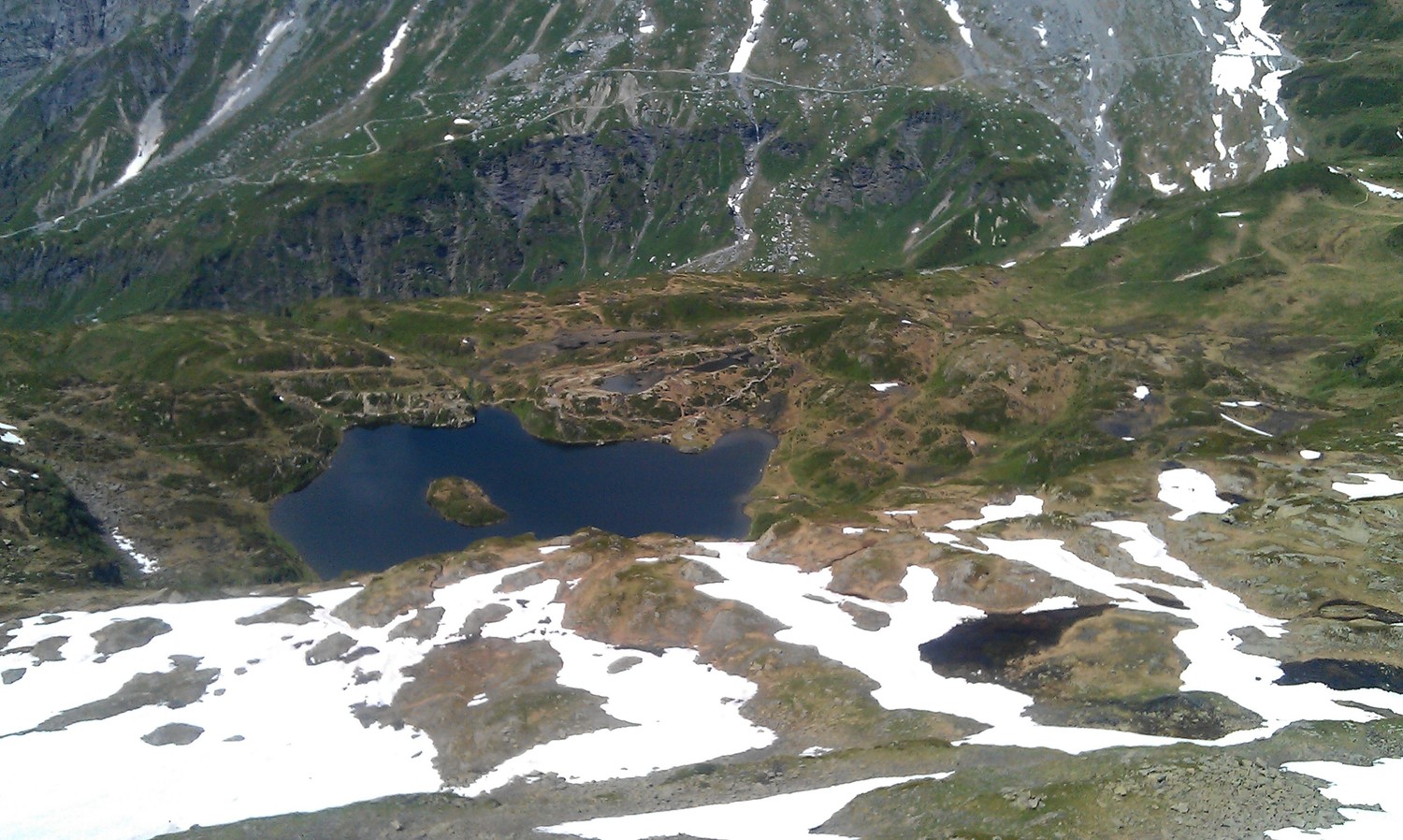 Névés et lac de pormenaz