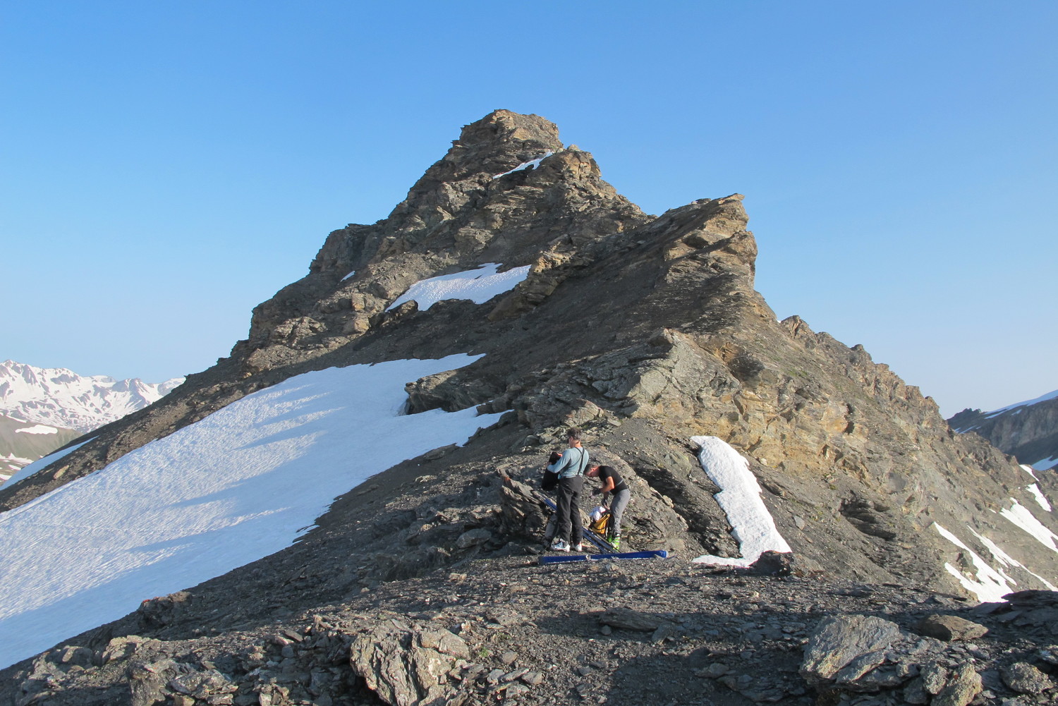 Col Bezin et pointe des fours derrière
