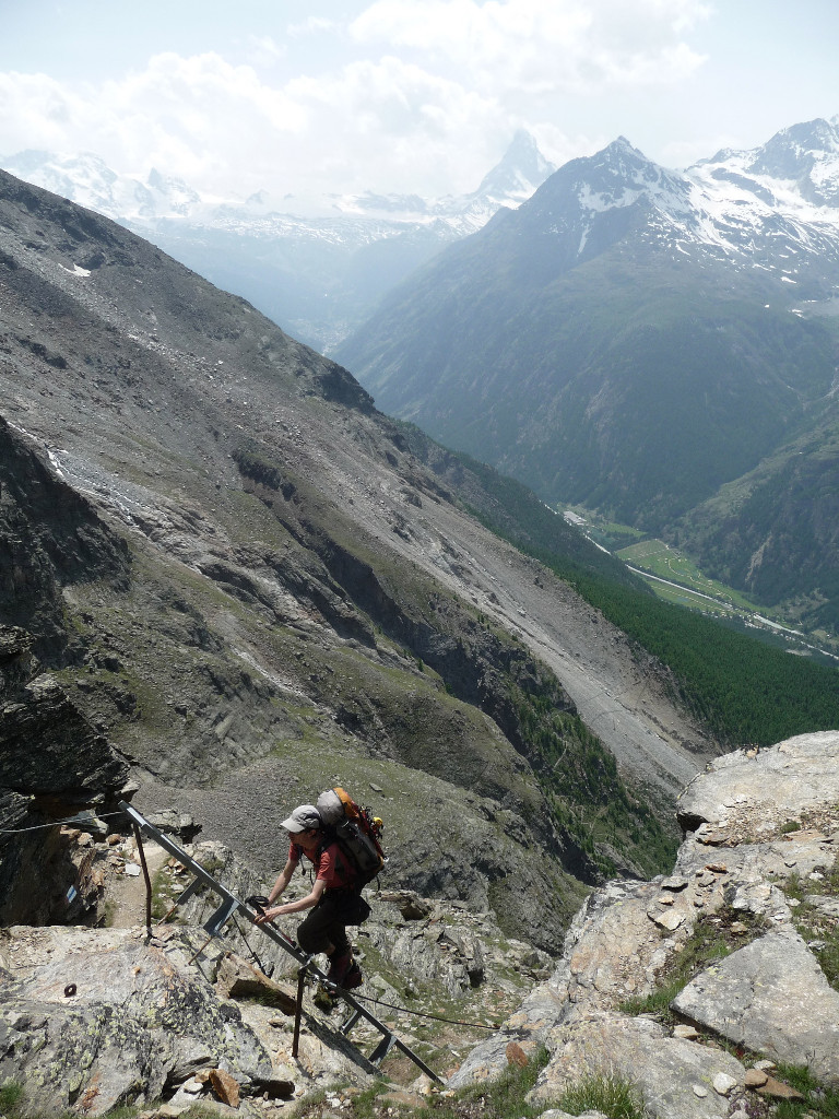 quelques échelles et câbles pour monter à Domhütte