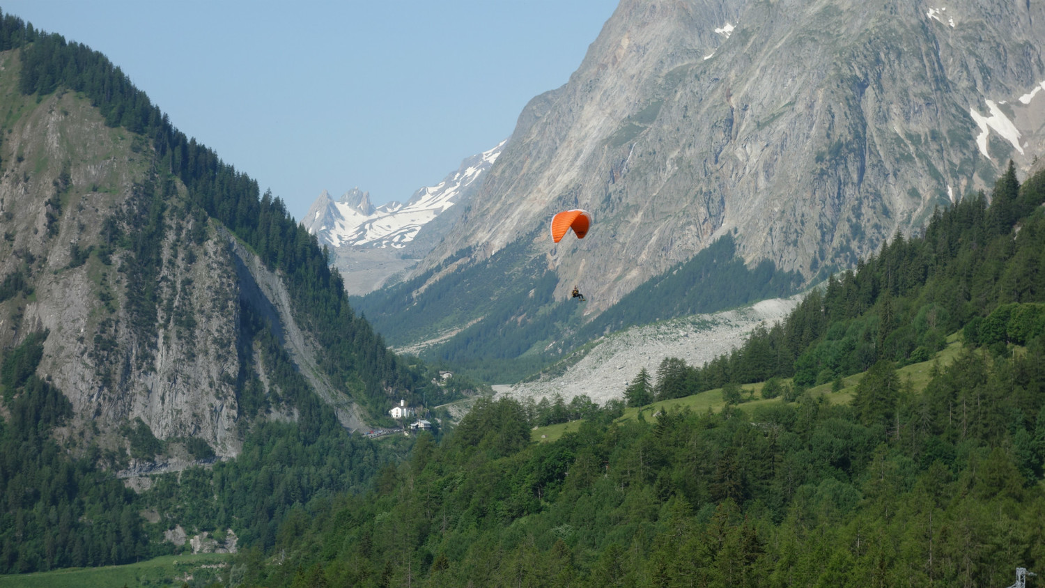direction Pti' Val Ferret lors de la volte d'attéro