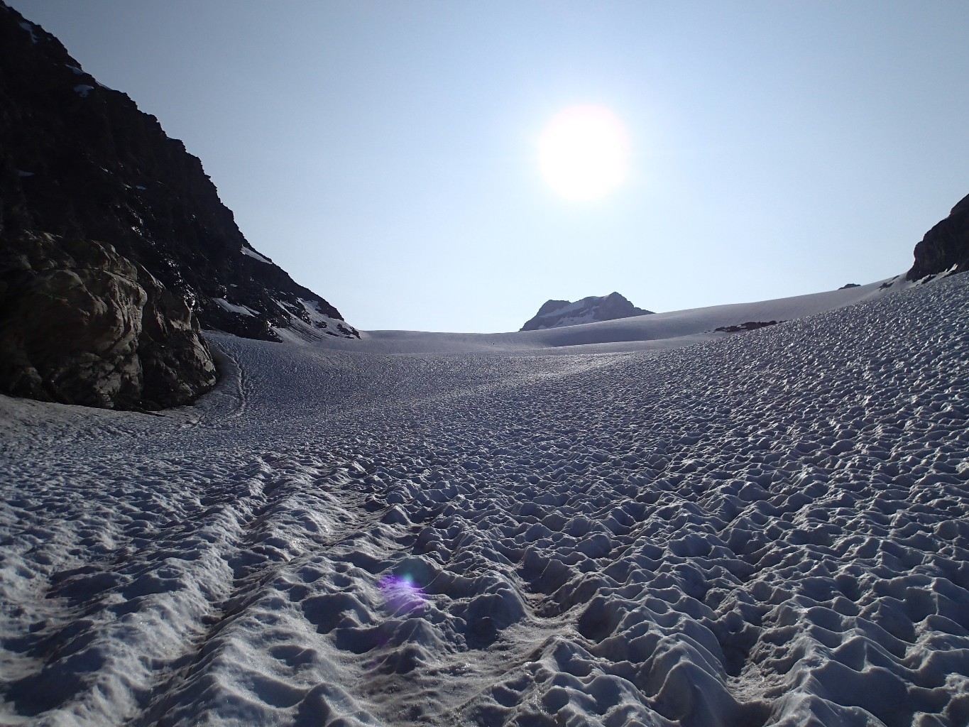 Le glacier de Rhême Golette, encore en neige
