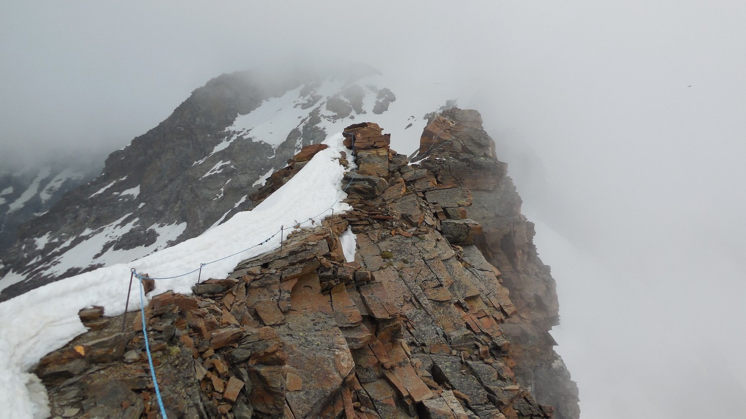 La montée au refuge Quintino