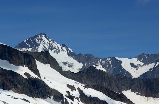 L'Aletschhorn avec sa magnifique arête sud