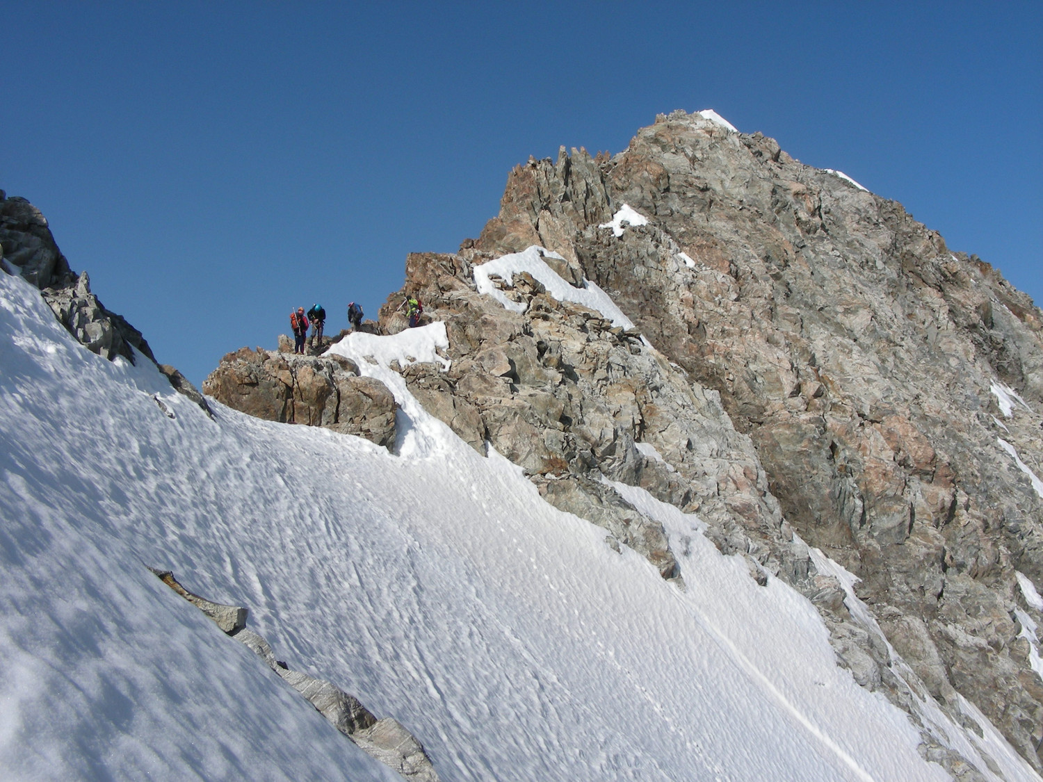 Le parcours d'arête du sommet de la Tête des Fétoules