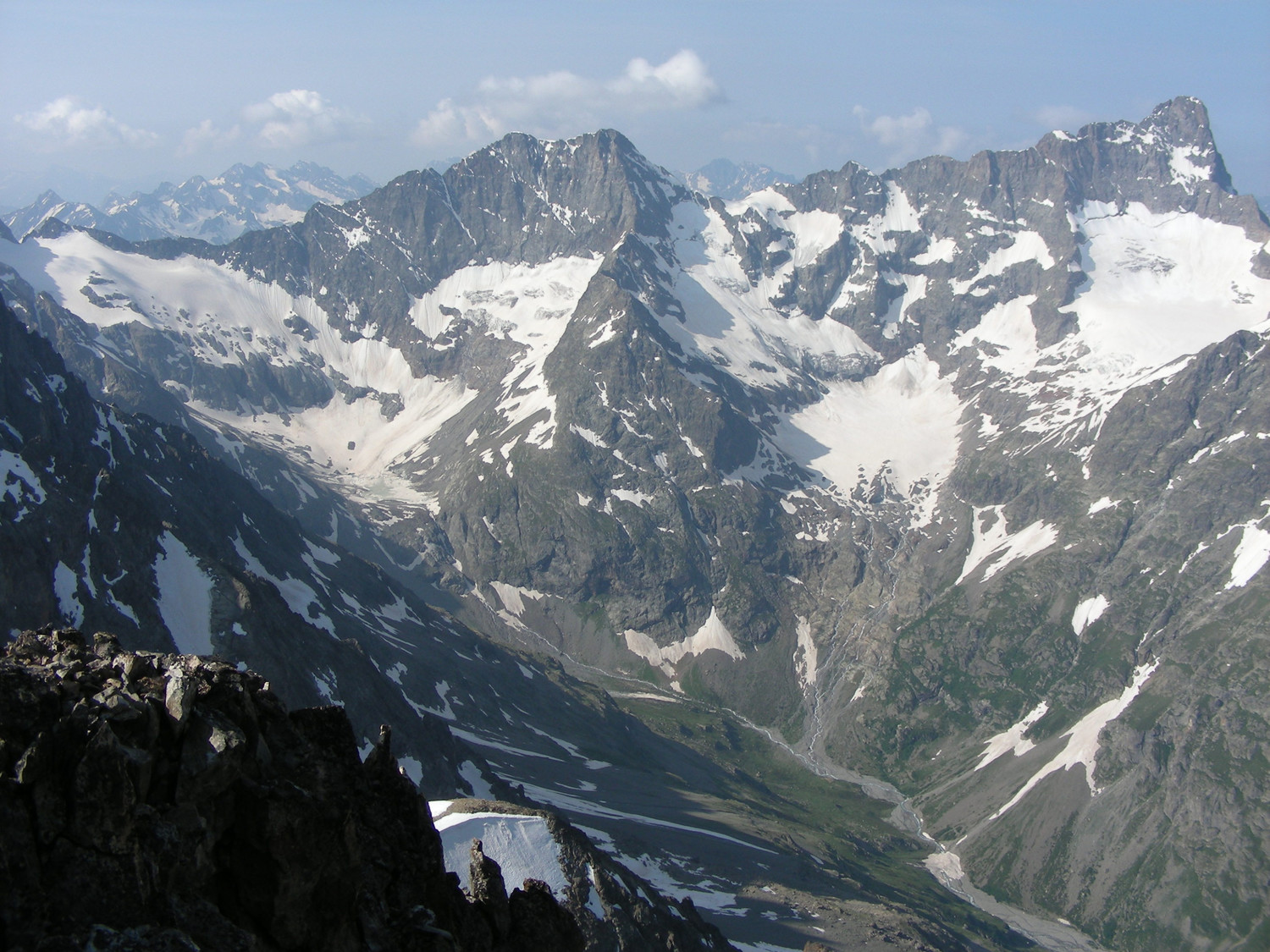 Vue sur l'Olan et le fond de la Lavey