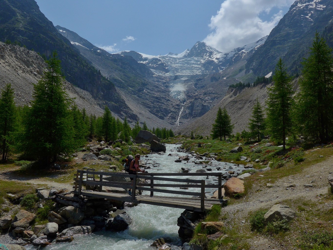 Nadelgrat/La traversée de la Ried river.
