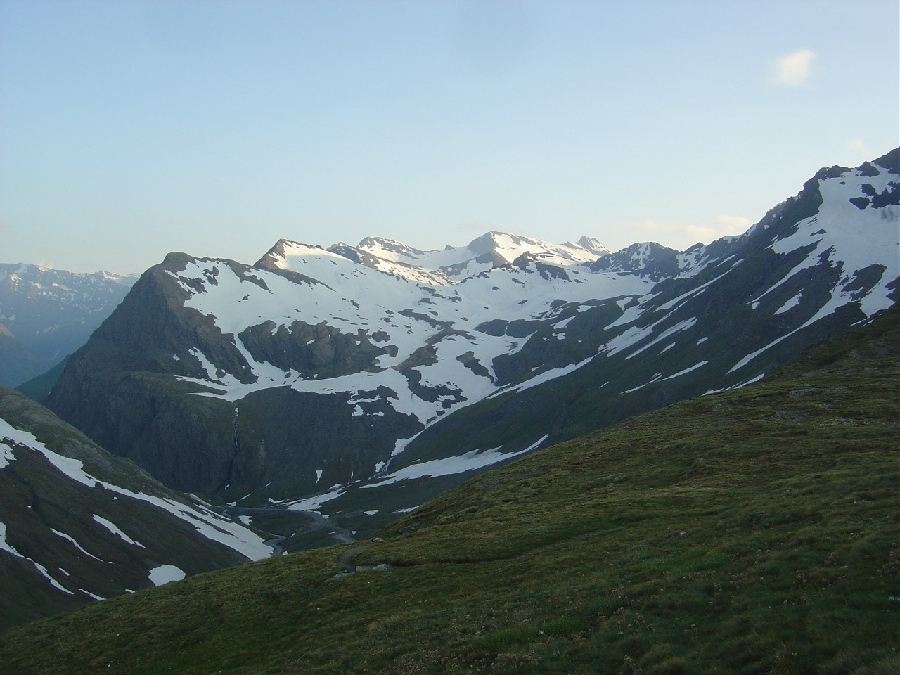 L'itinéraire du jour vu du col de l'Iseran