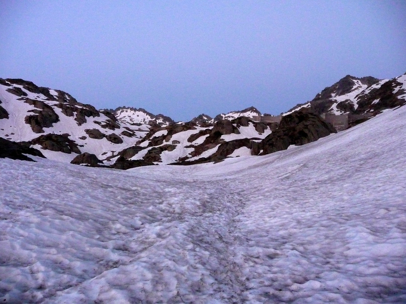 Sous le barrage de Migouélou