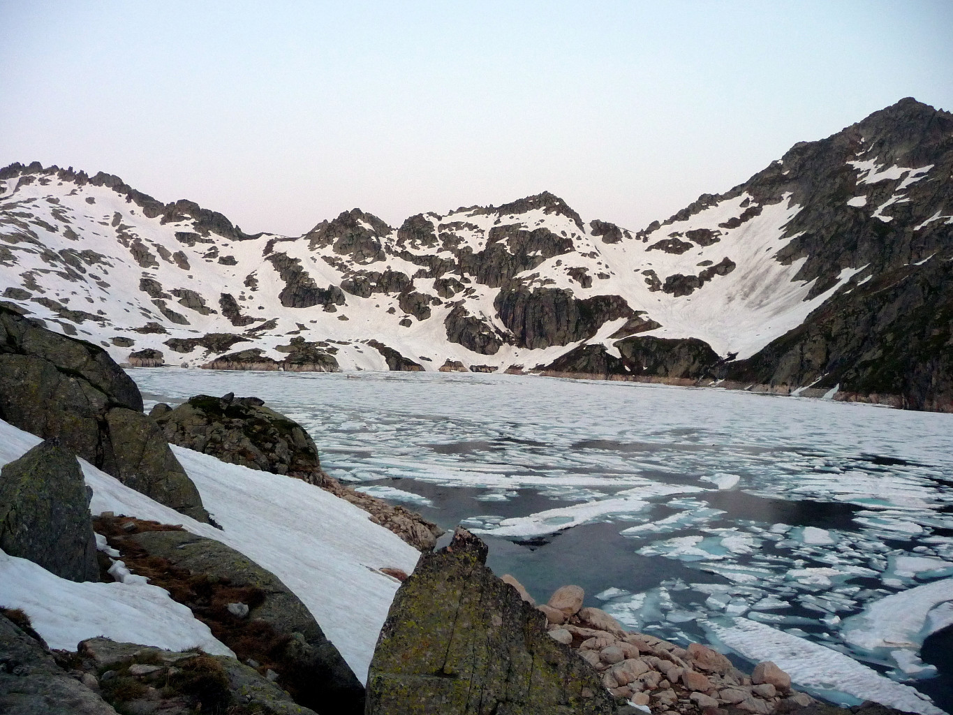 Lac de Migouélou et col d'Artouste