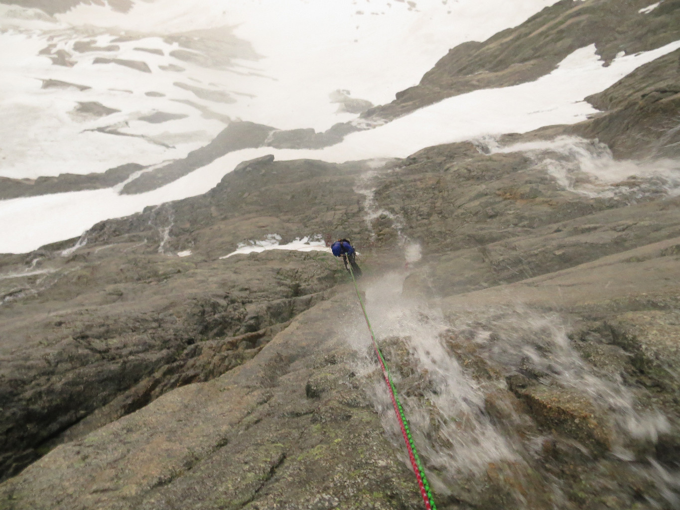 Dans le déluge de la descente