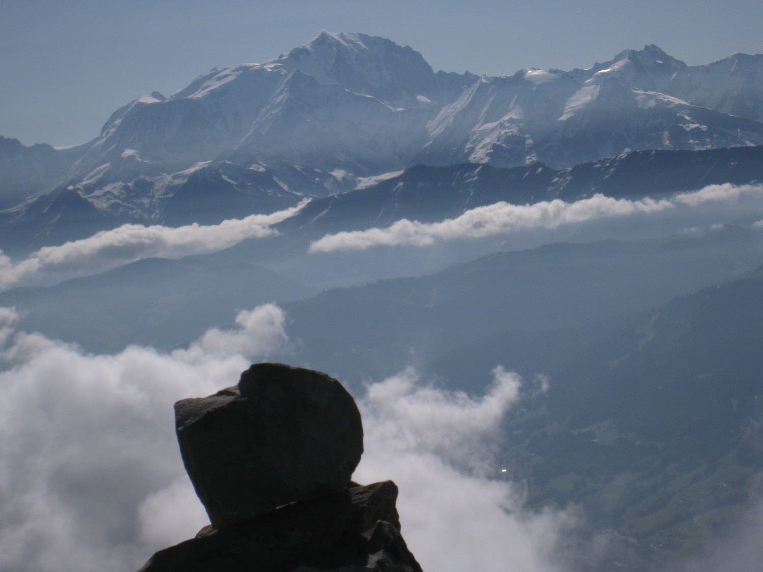Mandalaz - zoom vers mt. Blanc