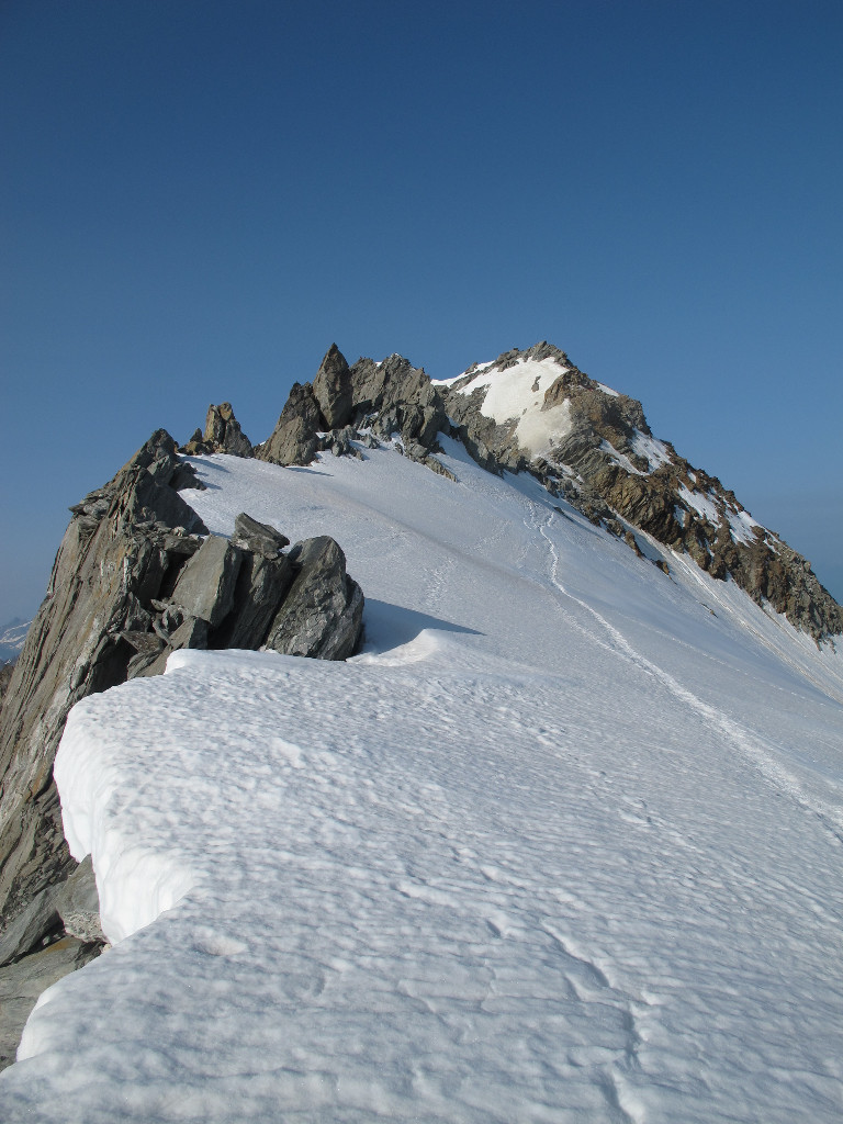 Montée vers la Bérangère depuis le col.