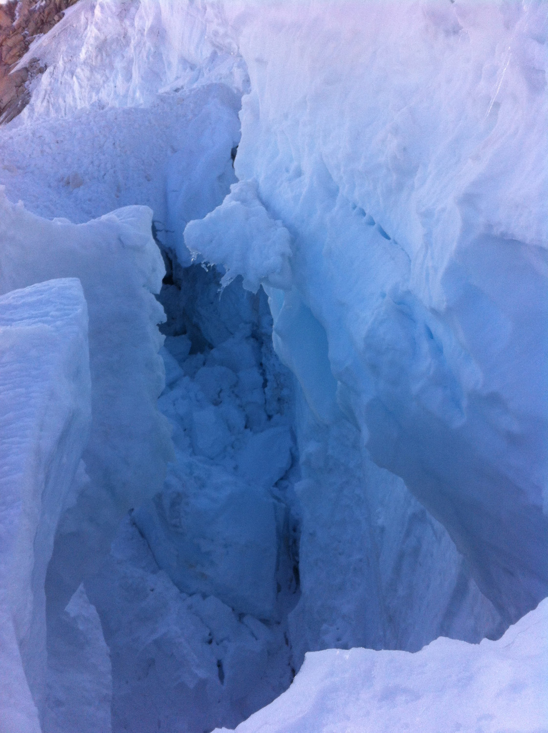 descente par les 3 monts: rimaye bien ouverte