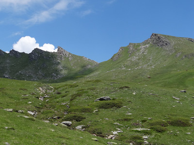Col et pointe de Dziule à droite Col et pointe de Dziule à droite