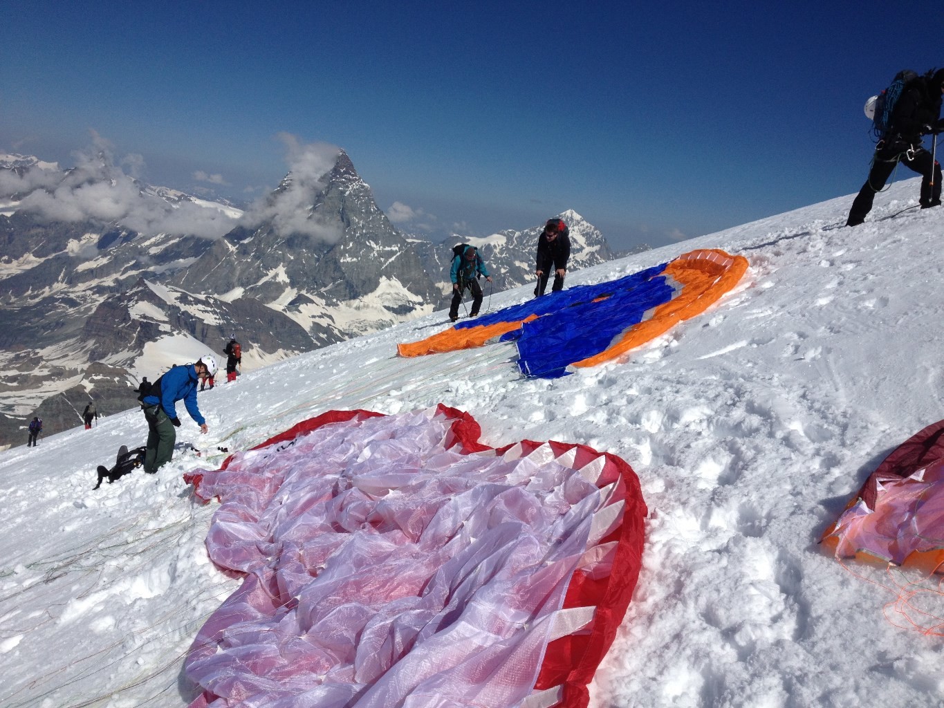 On squatte 100m2 de la face S du Breithorn ;)
