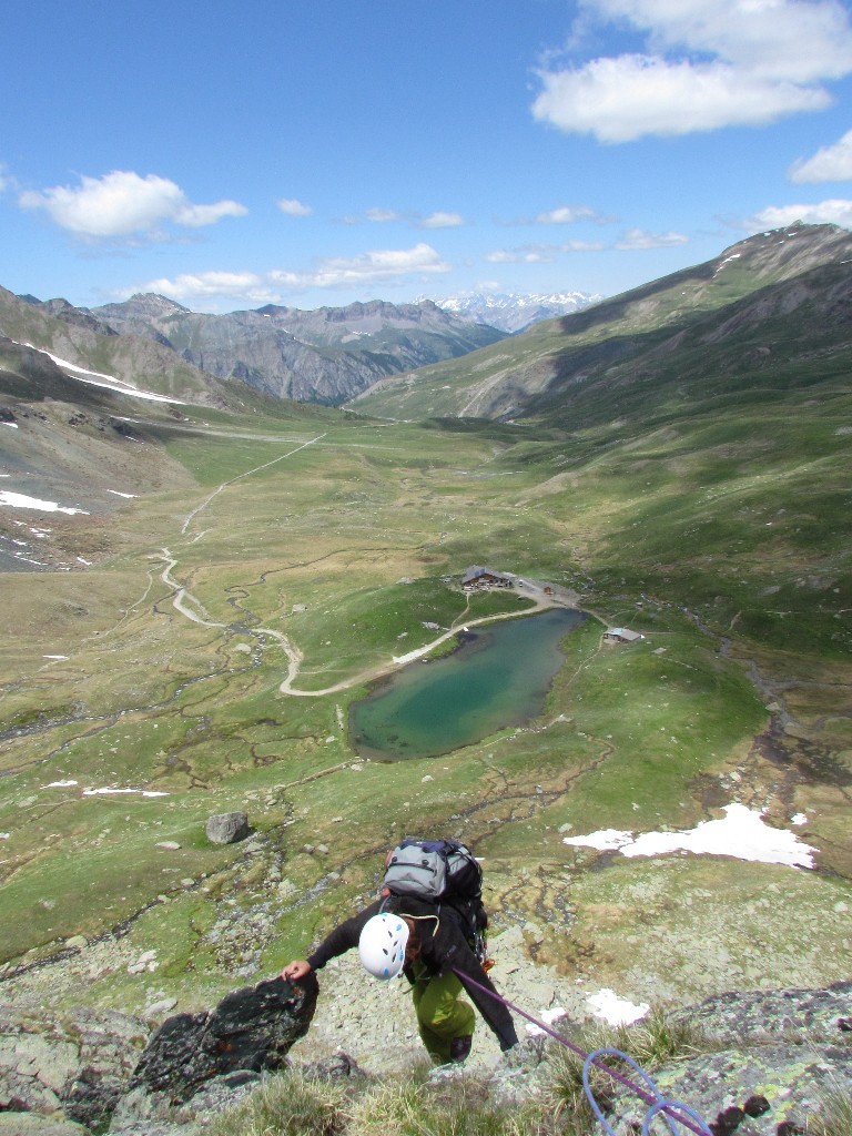 Vue sur la vallée depuis la voie