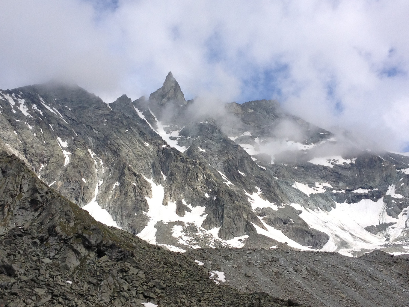 Arête W Dent de Tsalion et Aiguille de la Tsa