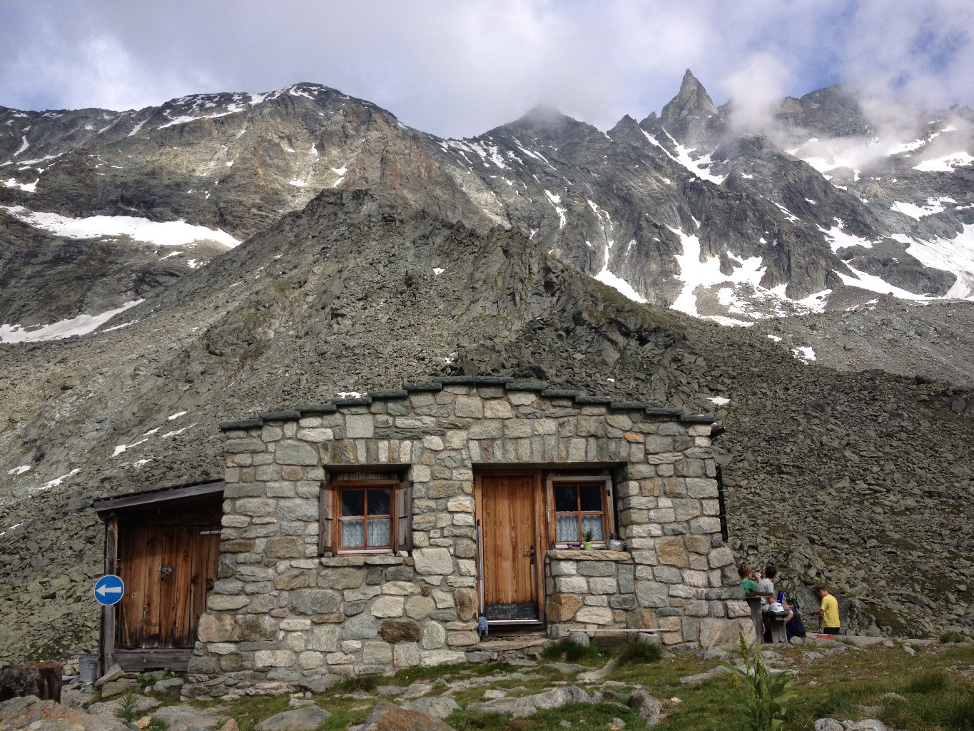 Cabane de la Tsa - Dent de Tsalion - Aiguille de la Tsa