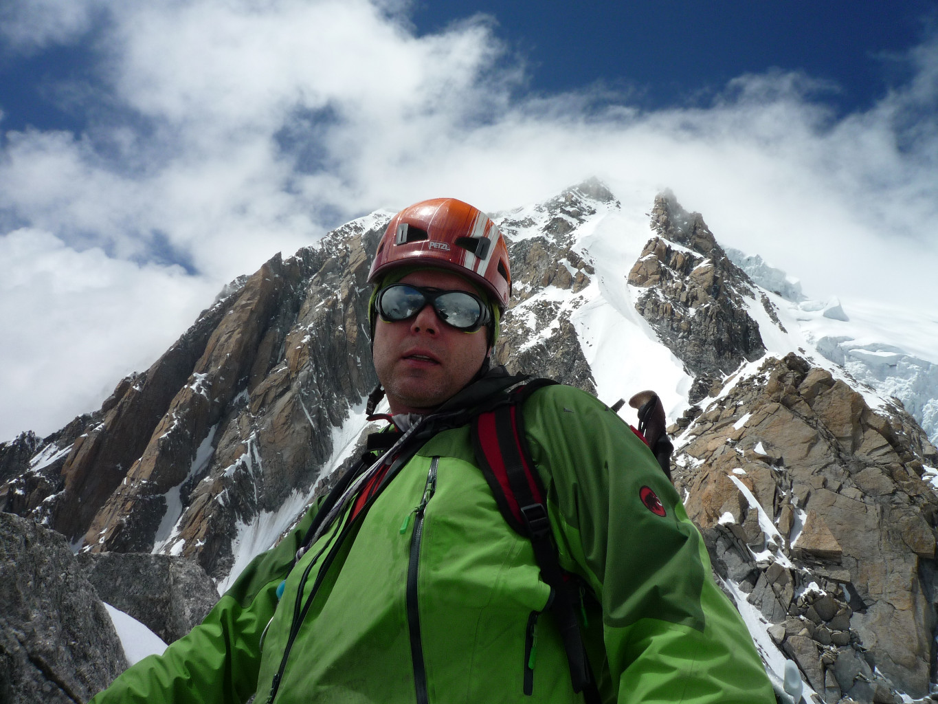 Grand Pilier d'Angle dernier quatre mille - Hugues