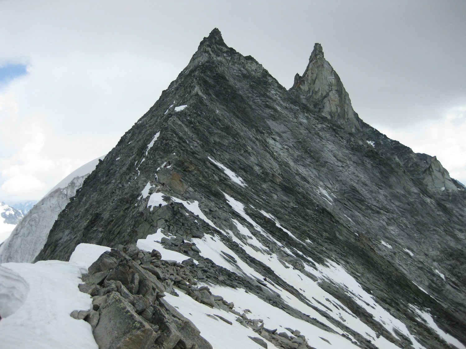 Aiguille de Tsa, Dent de Tsalion e cresta Nord (itinerario di discesa)