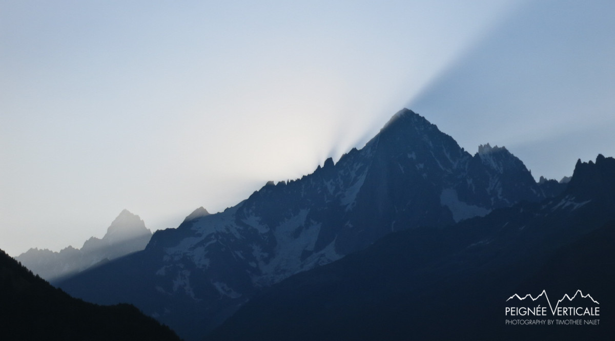 Lever de soleil sur l'Aiguille Verte