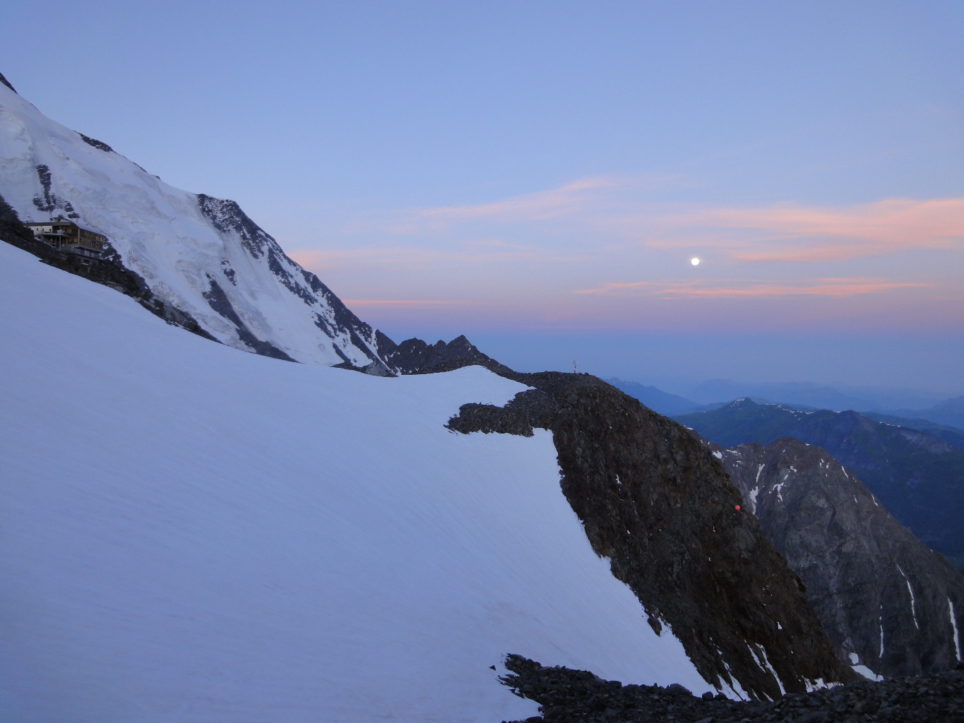 La lune se couche