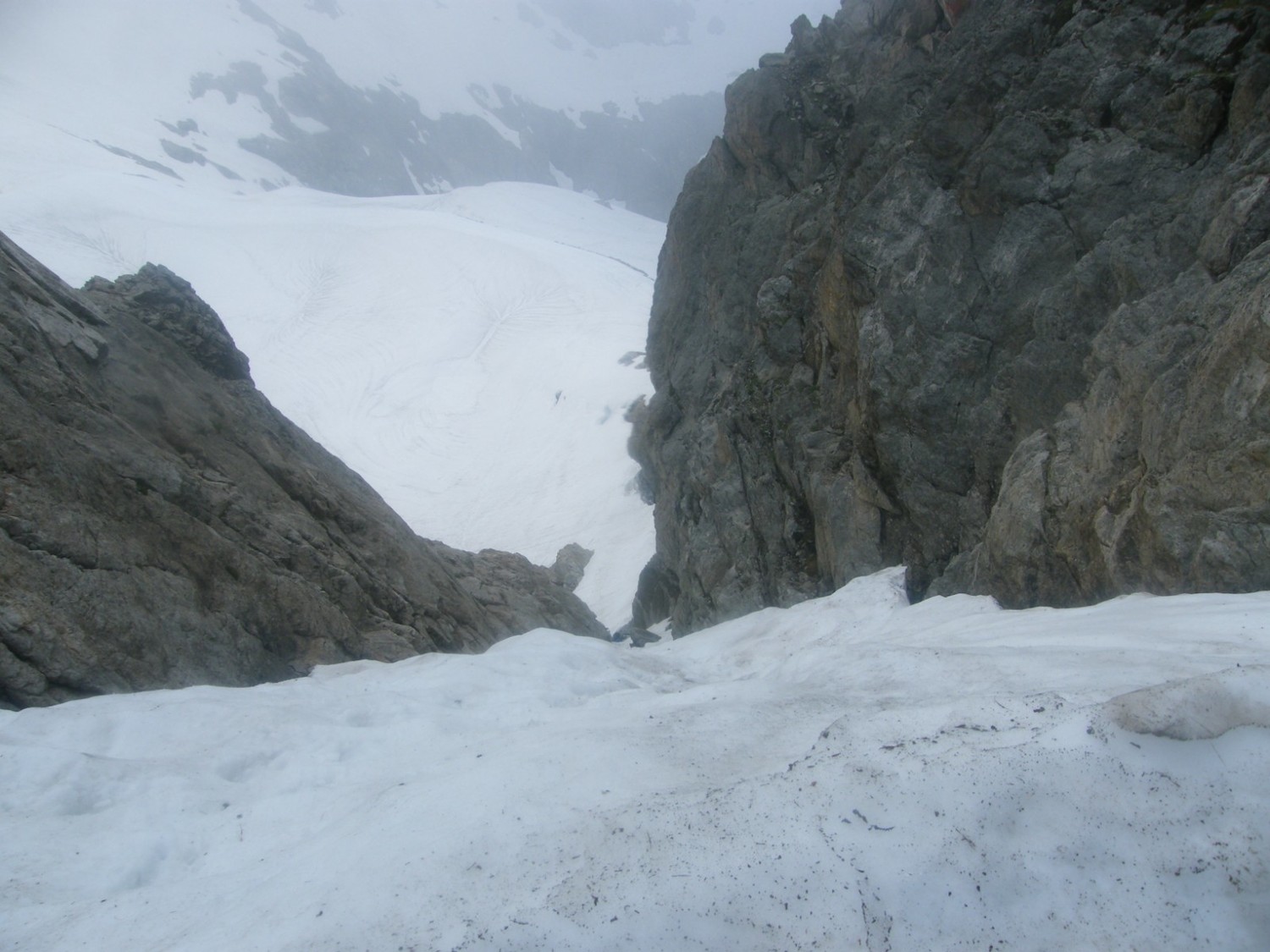 Dans la Brèche Latour