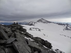 Au sommet, vue sur le Monte Leone
