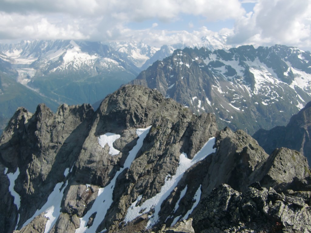Regard en arrière sur l'arête du retour