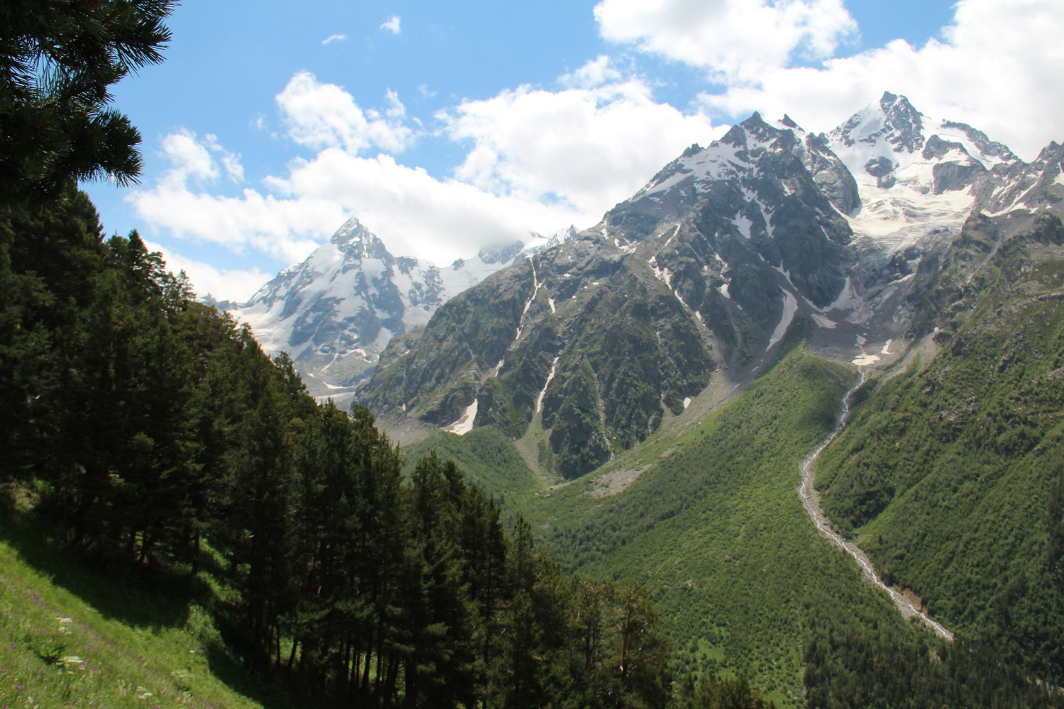 La vallée d'Adil-Su