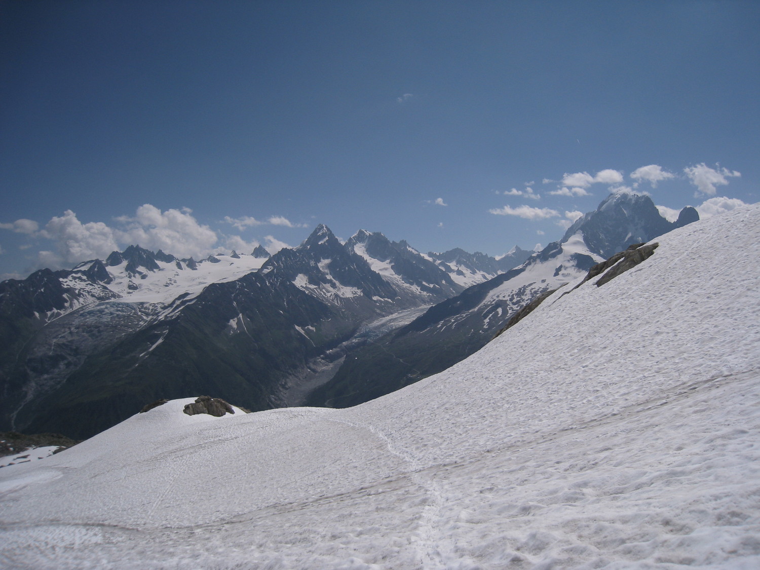 Belvedere -sur gl de Dards, en toile de fond Argentière