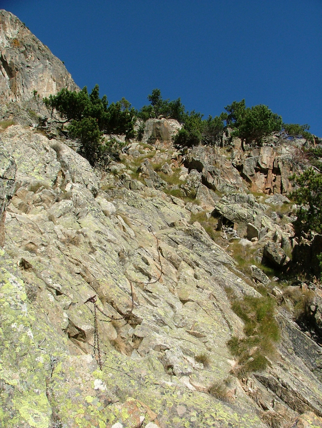 Refuge Borelli - Col des Chasseurs : début facile de la via ferrata