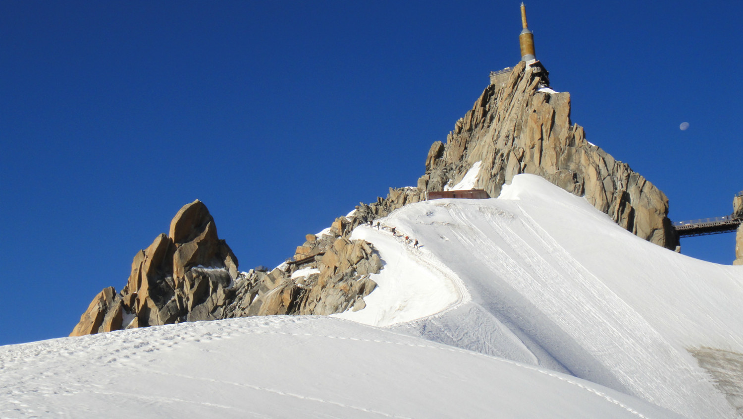 descente de l'aiguille du midi : une vraie autoroute :)