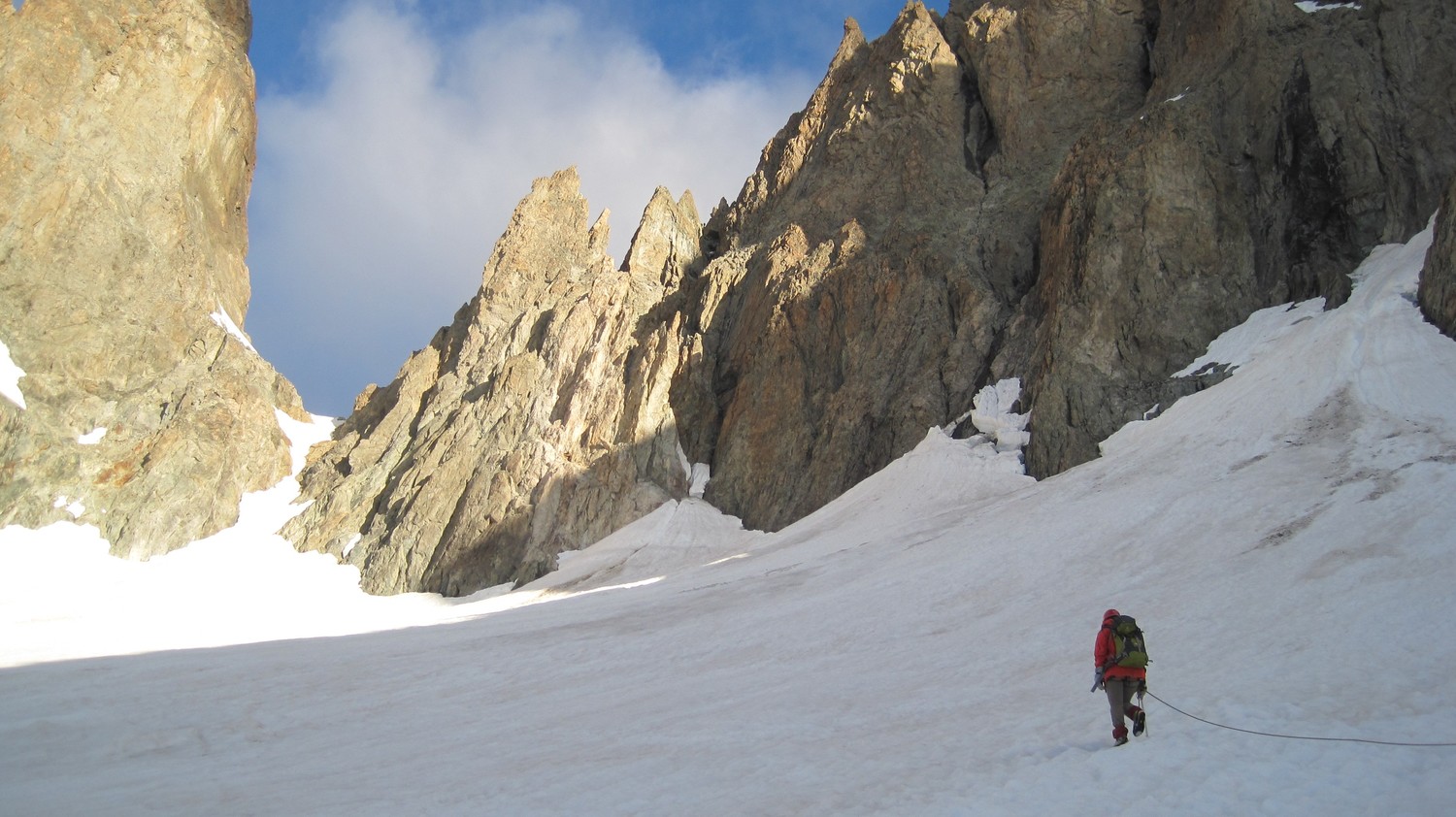 Casse Déserte et profil de l' arête Sud