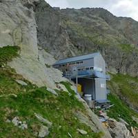 Refuge Dalmazzi:Au pied du Glacier du Triolet, à 2580m.